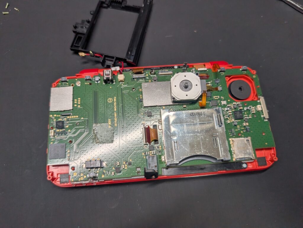 2DSLLの組み立て時の写真