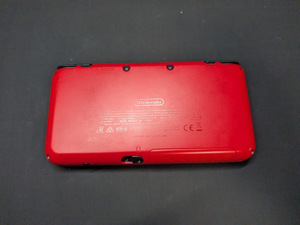 2DSLLの裏側の写真