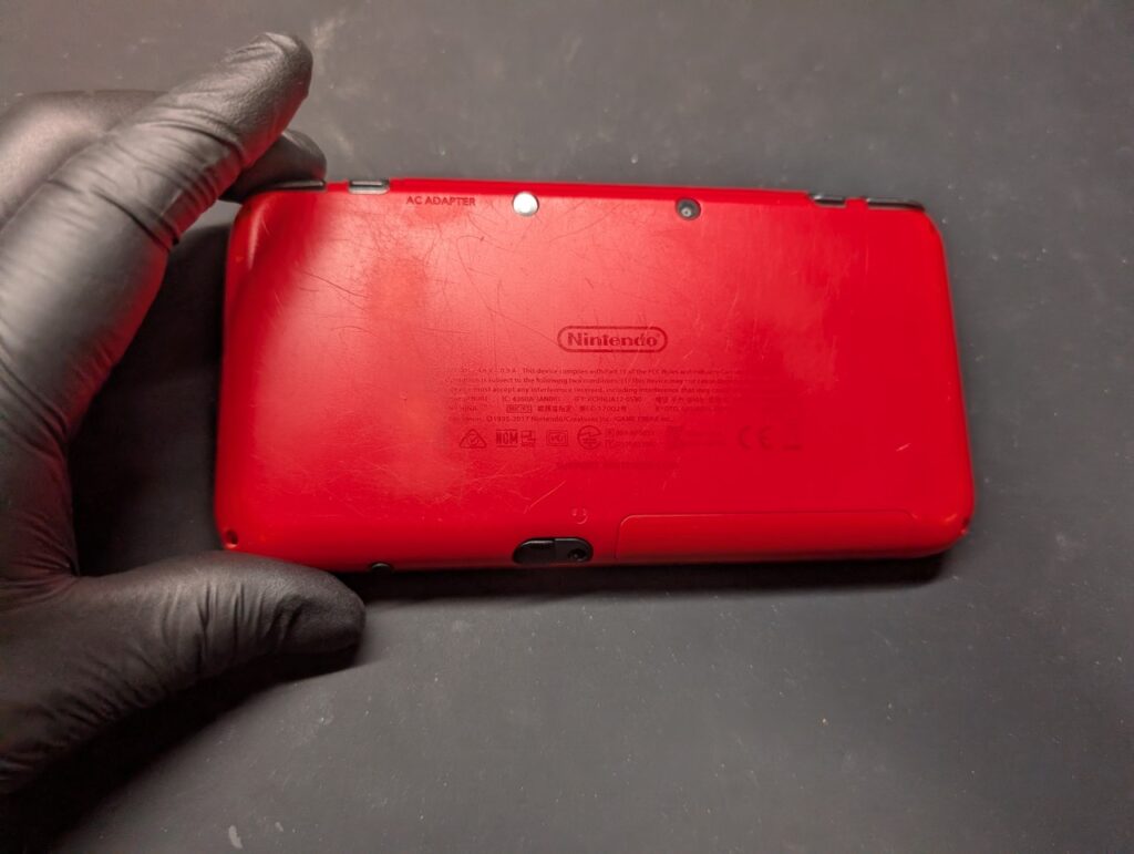 2DSLLの上液晶交換後の組み立て時の写真