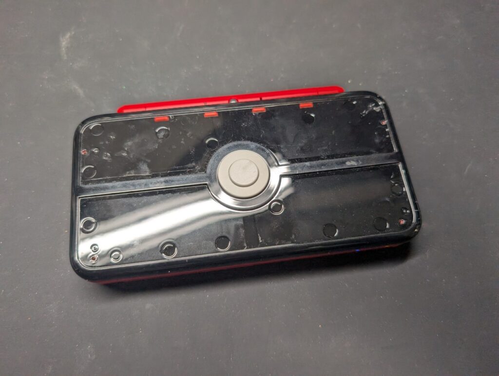 2DSLLの上液晶交換後の組み立て時の写真