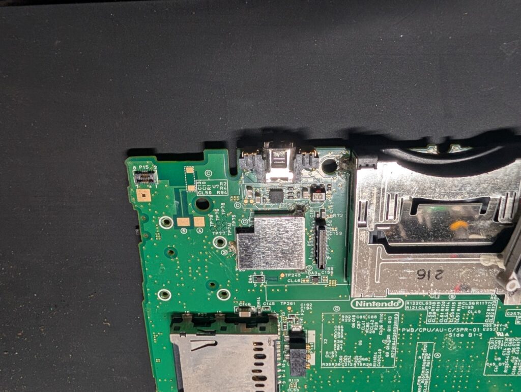 3DSLLの充電ジャック交換時の写真