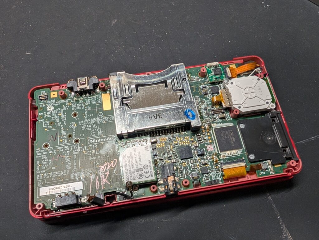 下液晶交換時の写真