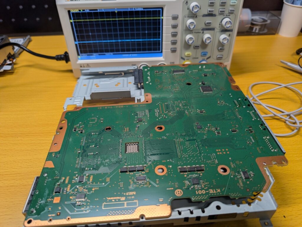 CECH-3000のメイン基板点検時の写真