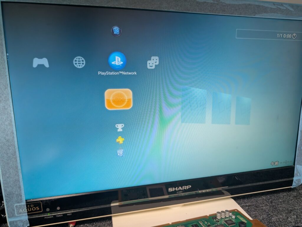 CECH-3000のメイン基板修理後の動作点検時の写真