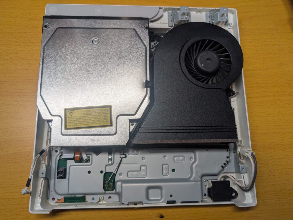 CECH-3000の内部の写真