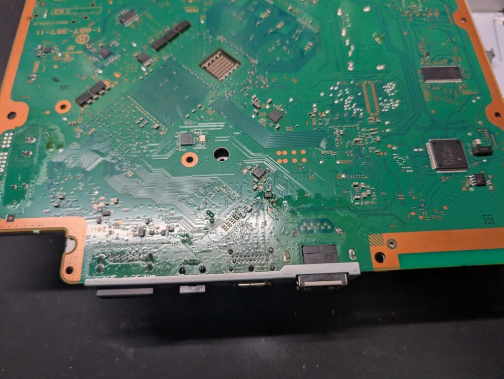 CECH-4000BのHDMI交換後の再修理時の写真