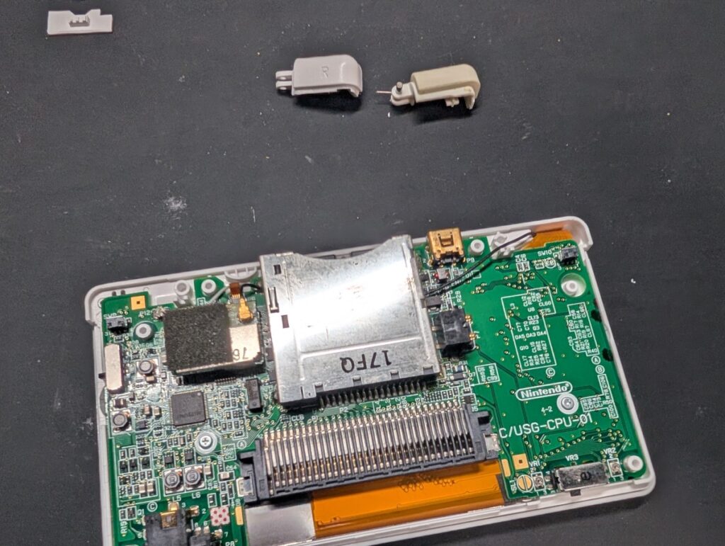 DS Liteの外装交換後の動作点検時の写真