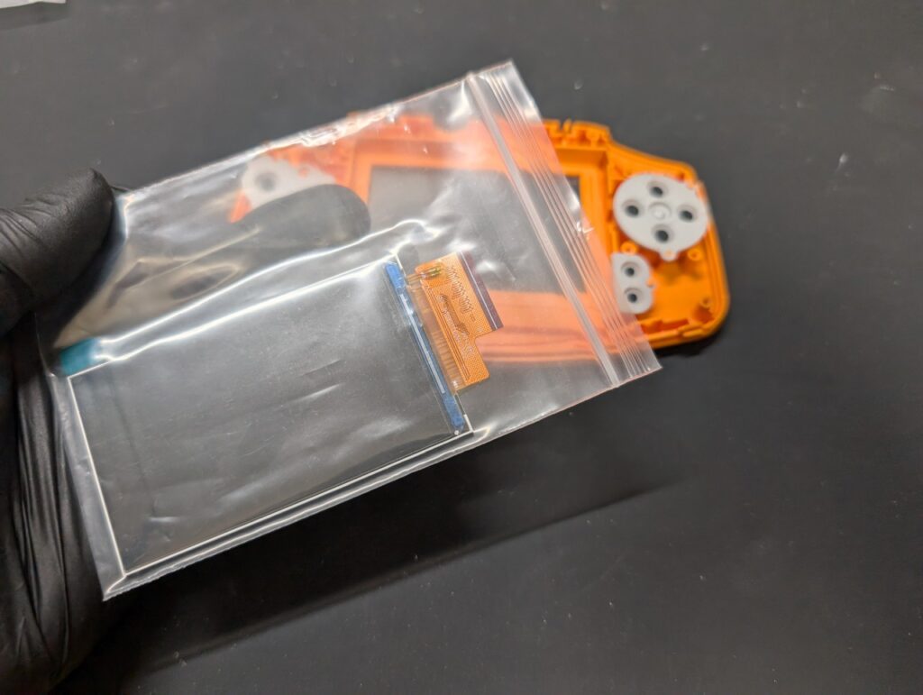 ゲームボーイアドバンスのIPS液晶の写真