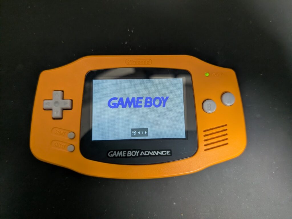IPS液晶へ交換後のゲームボーイアドバンス