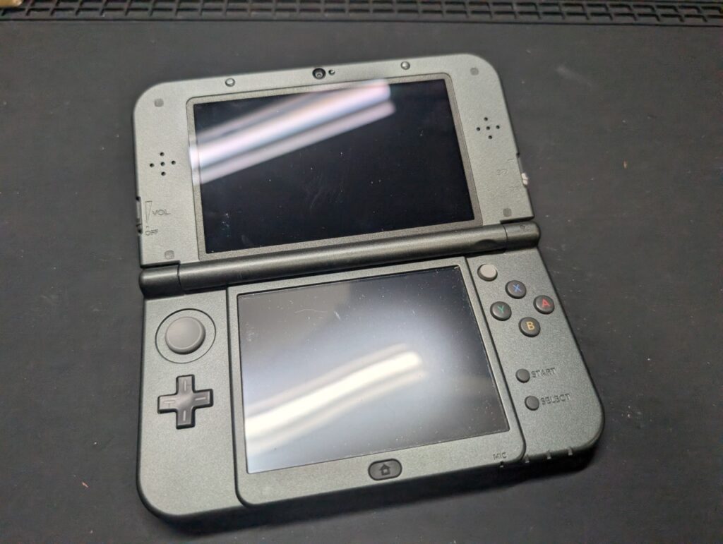 NEW3DSLL本体の写真