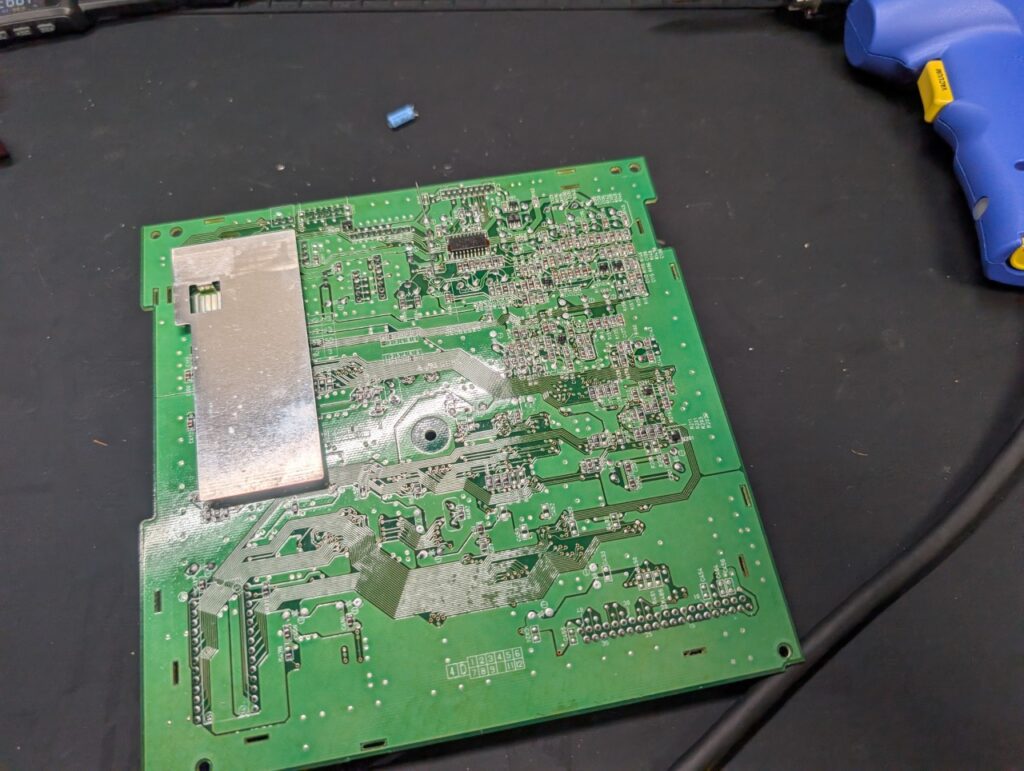 PC-FXのメイン基板のコンデンサ交換時の写真