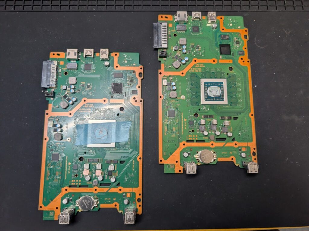 コントローラを認識しないCUH-2000のメイン基板を点検時の写真