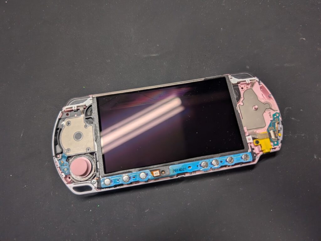 PSP-3000の液晶交換時の写真