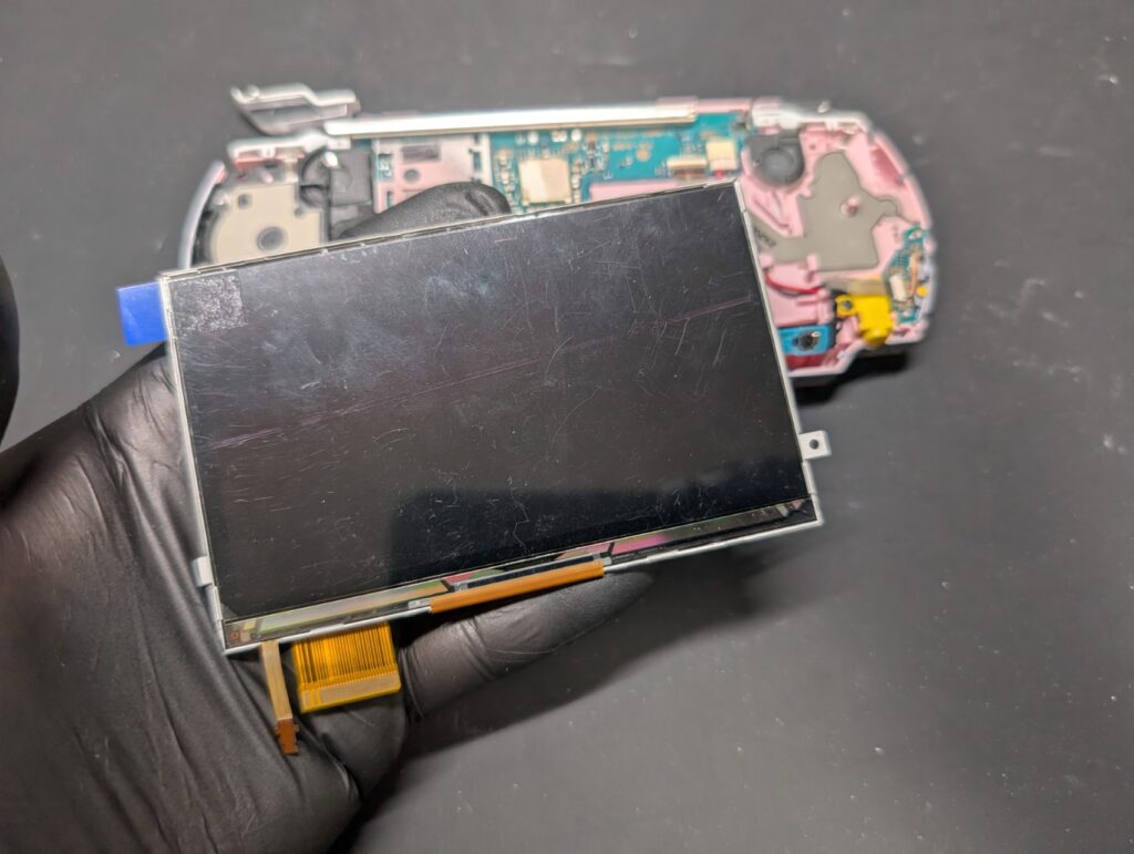 PSP-3000の液晶交換時の写真