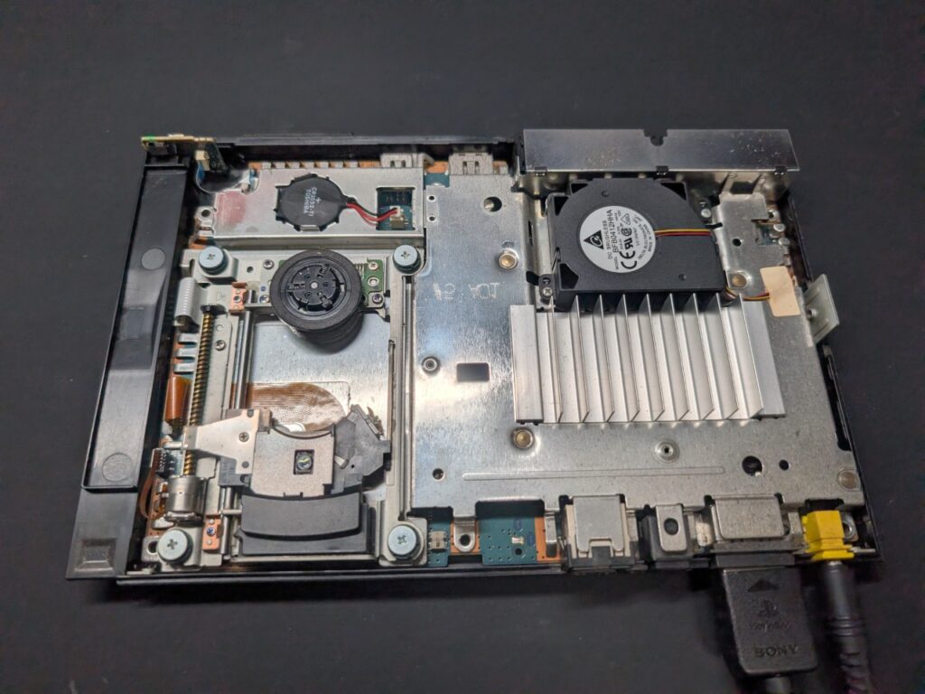 SCPH-70000の内部の写真