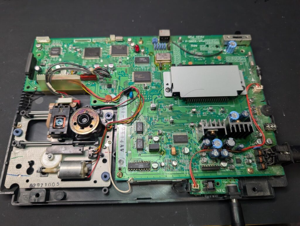 PCエンジンDUOのピックアップレンズ交換後の写真