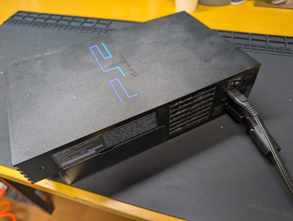 SCPH-30000本体の写真