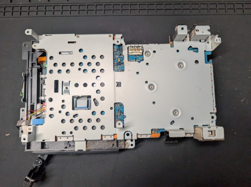 SCPH-30000の分解時の写真