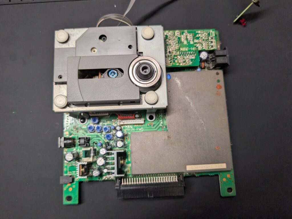 スーパーCD-ROM2の分解時の写真