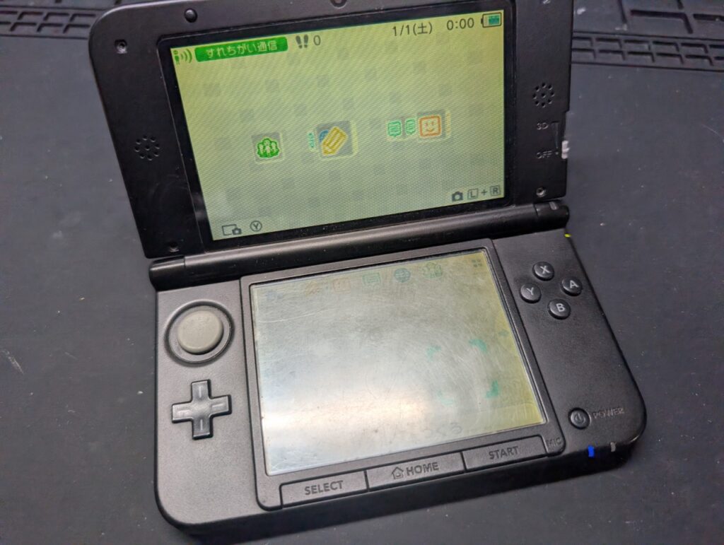 3DSLLのスピーカーケーブル交換後の動作点検時の写真