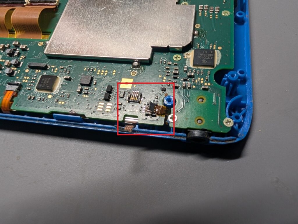 2DSのケーブルの写真