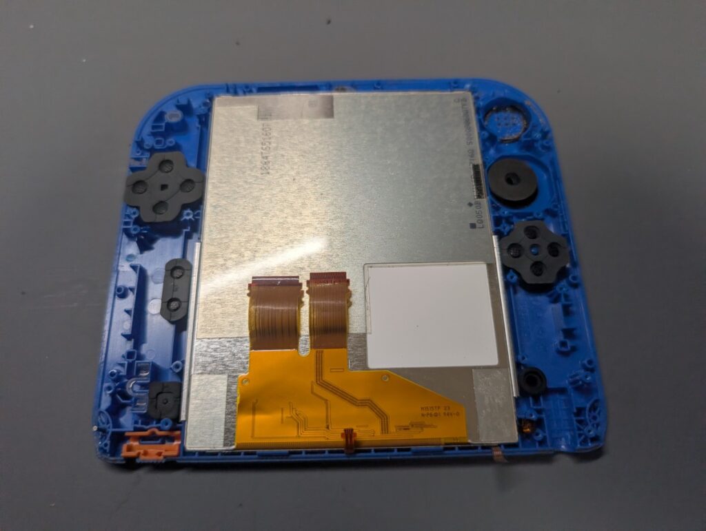 基板を取った後の2DSの写真