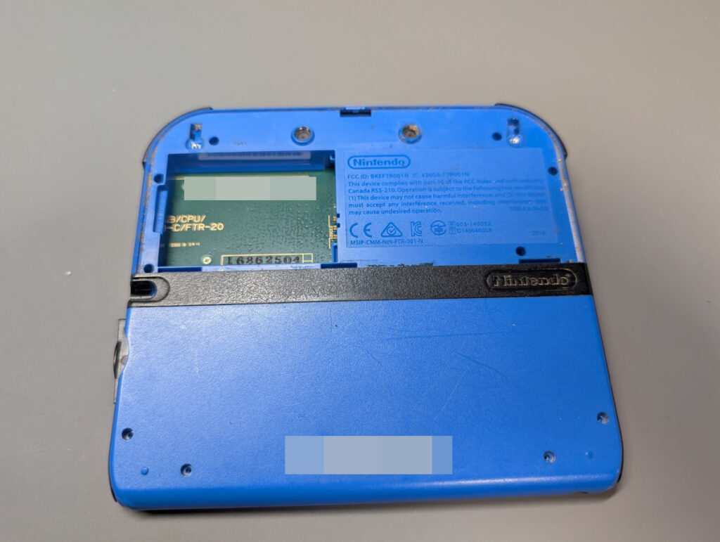 2DSの分解時の写真