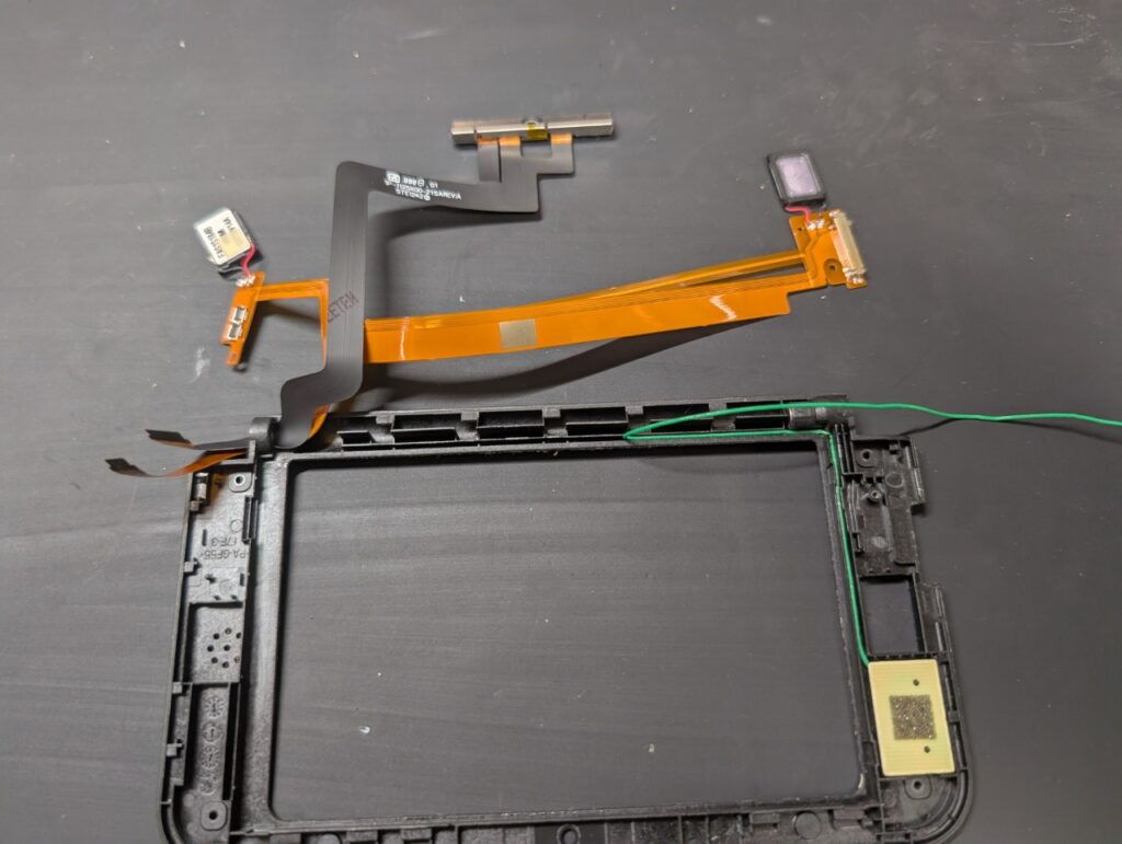 3DSLLのカメラユニットを取り付け時の写真