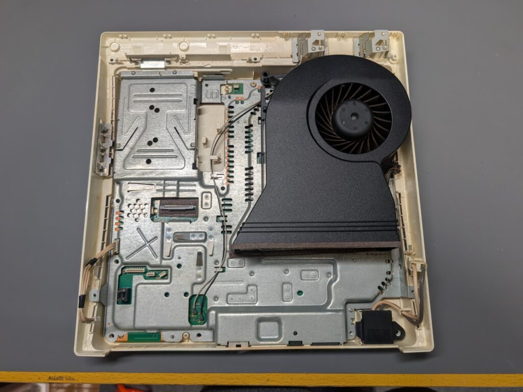 CECH-3000の分解時の写真