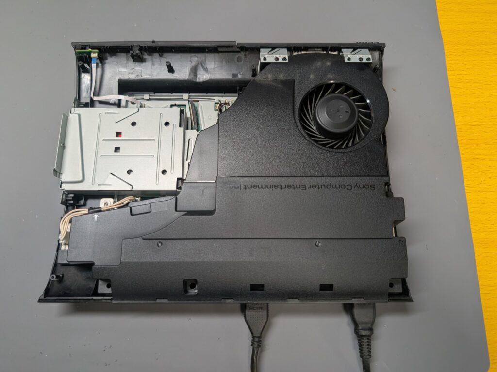 CECH-4000Bの動作確認時の写真