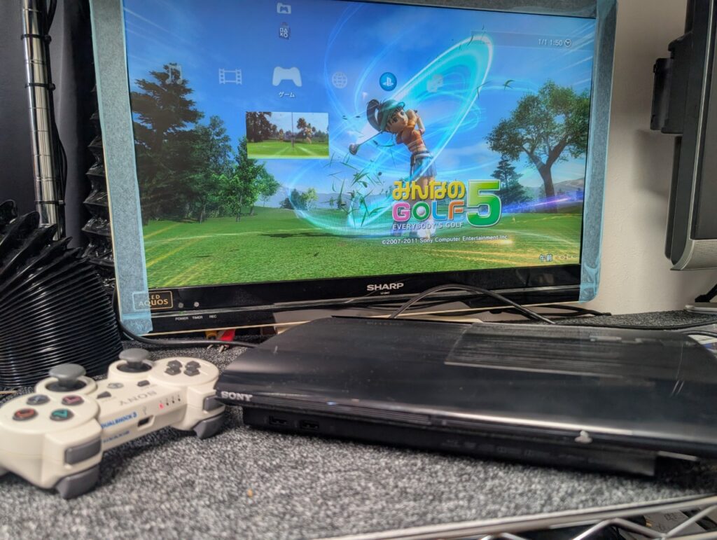 CECH-4000BのWi-Fi/Bluetoothモジュールを交換後の動作確認時の写真