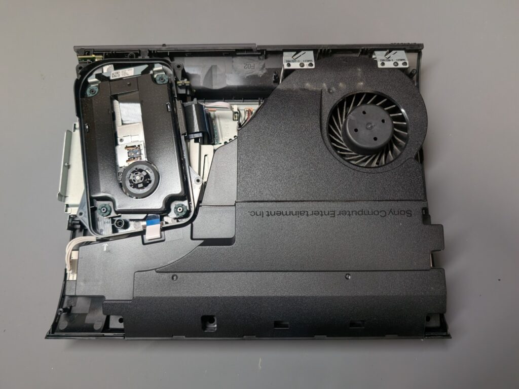 CECH-4000Cの内部の写真