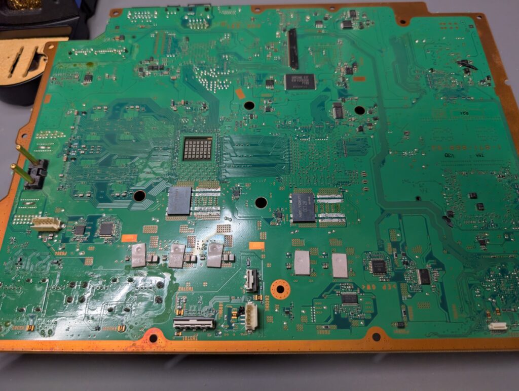 CECHA00のプロードライザ取り外し時の写真