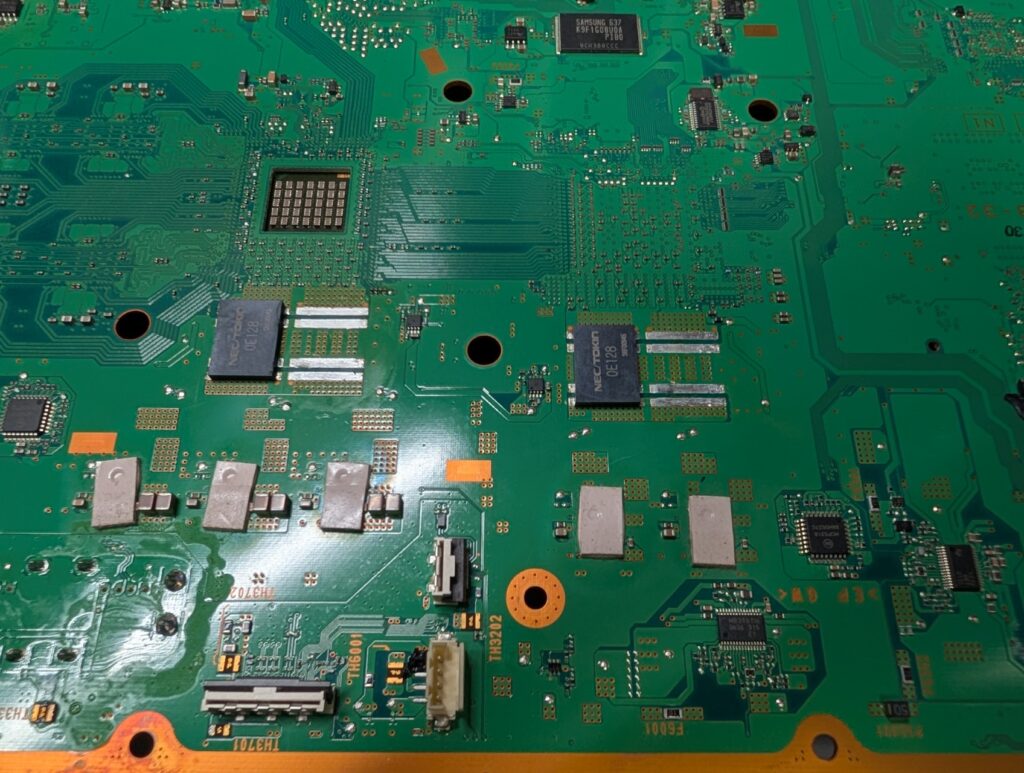 CECHA00のプロードライザ取り外し時の写真