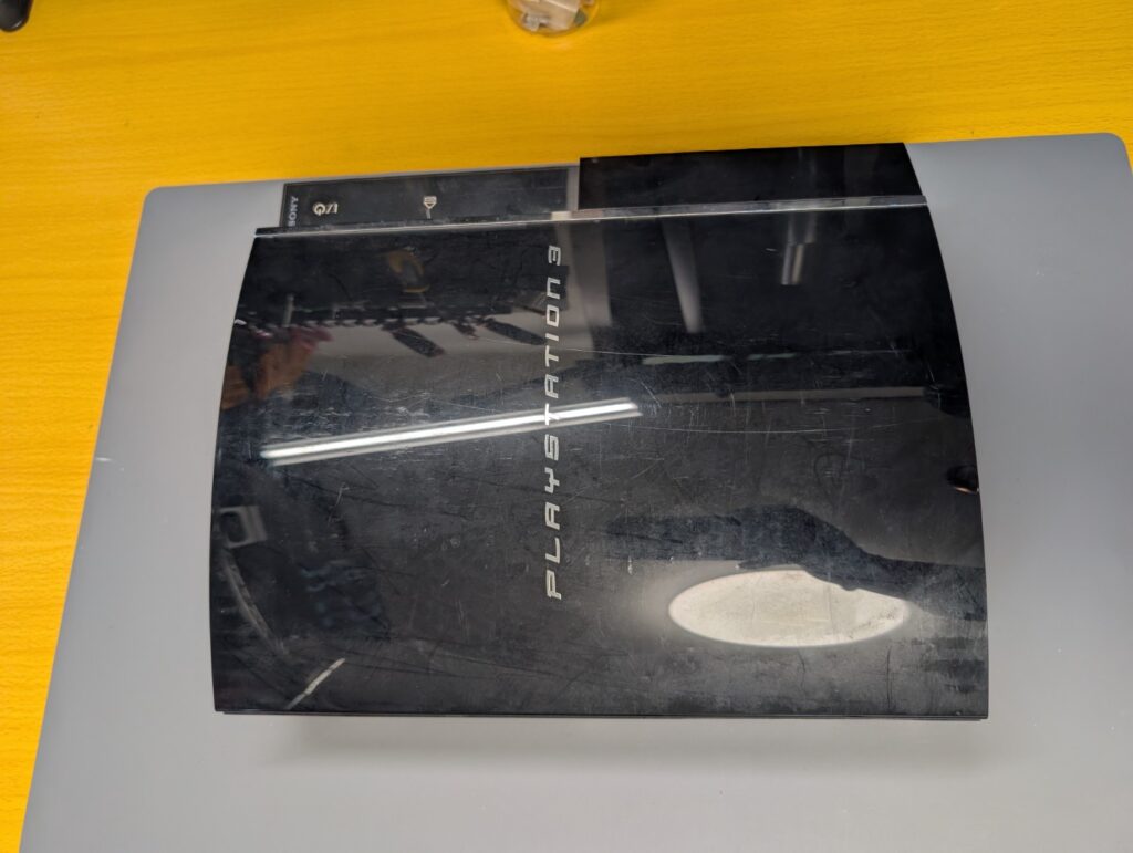 映像が出力されないCECHA00本体の写真