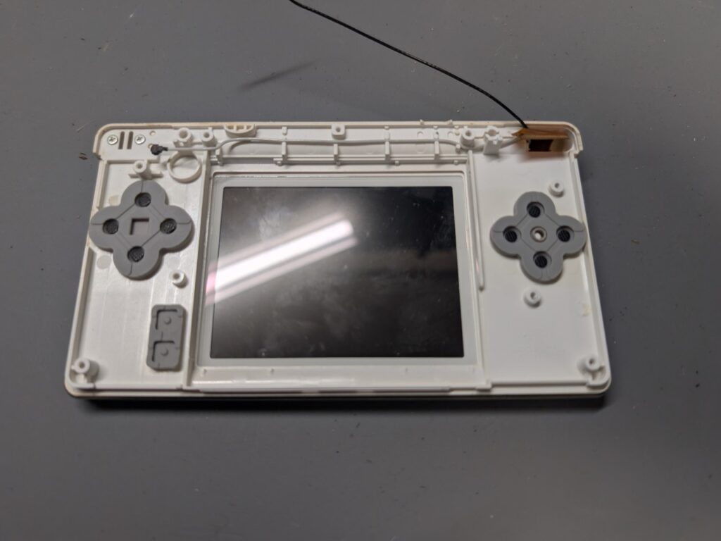 DS Liteのボタンラバー交換後の写真