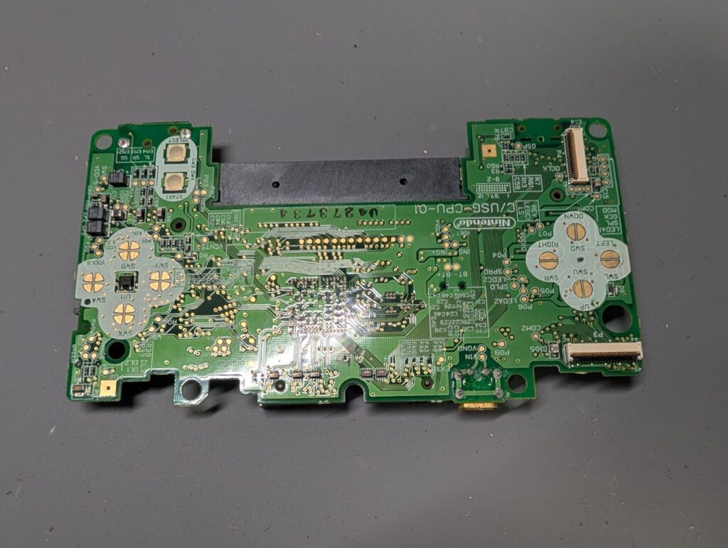 DS Liteのボタン接点部の写真