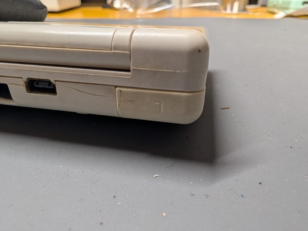 DS LiteのLボタンの写真