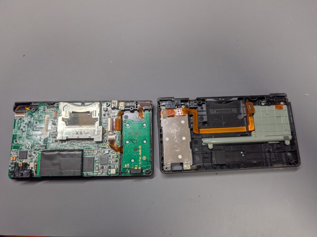 DSiの分解時の写真