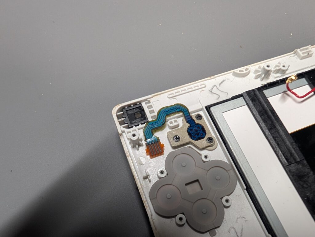 NEW3DSLLの上下分離時の写真