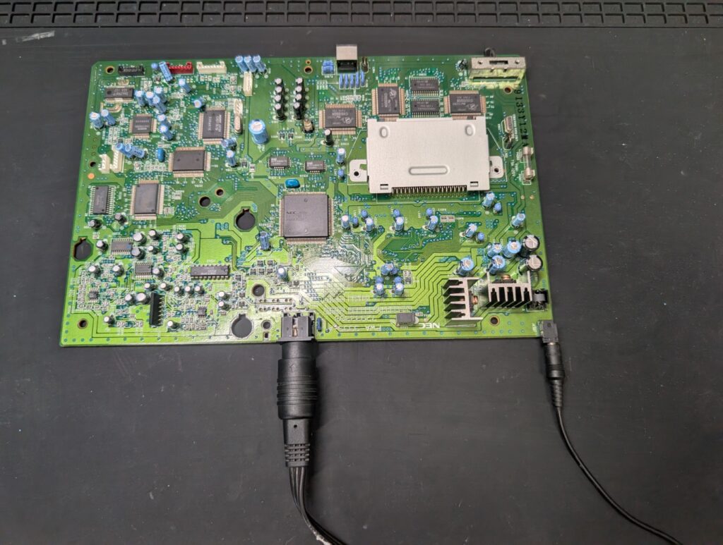 PCエンジンDUO-Rの基板修理後の動作確認時の写真