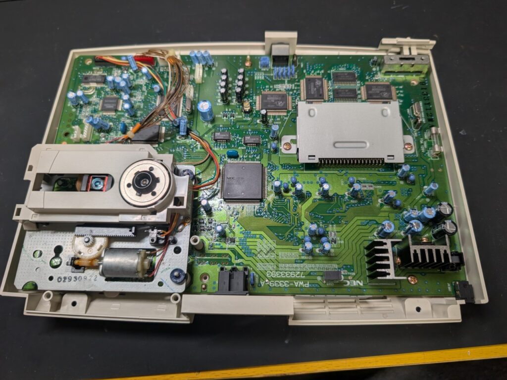 PCエンジンDUO-Rの内部の写真