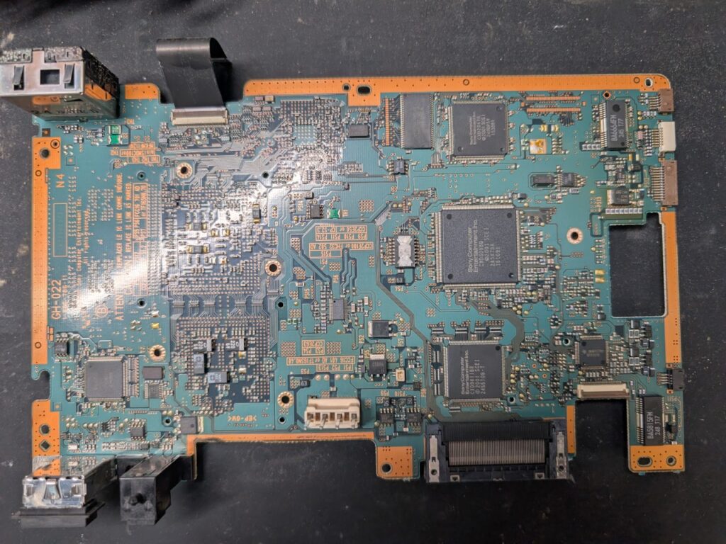 SCPH-39000のメイン基板点検時の写真