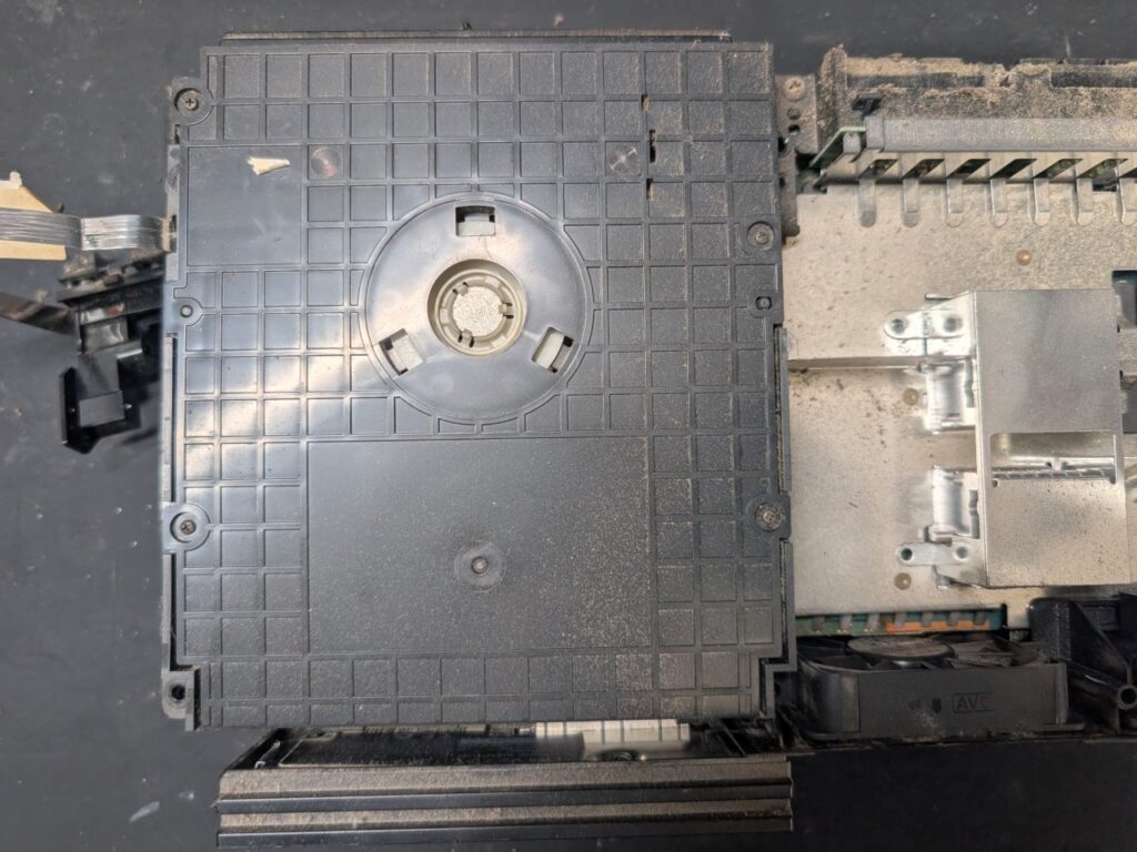 SCPH-39000のディスクドライブの写真