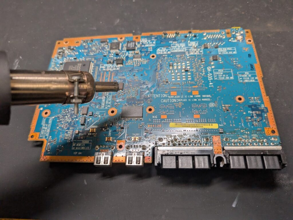 SCPH-70000の基板修理時の写真