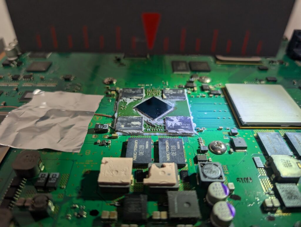 CECHA00のRSXの取り外し前の準備中の写真