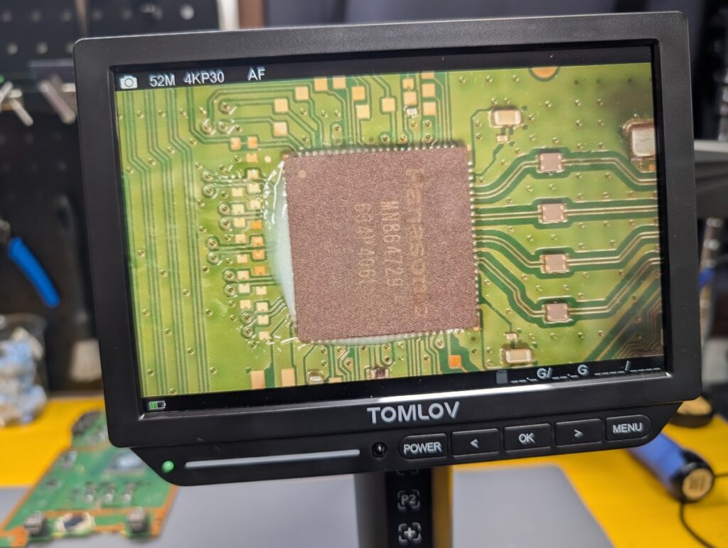 CUH-2200のHDMIチップ取り付け時の写真