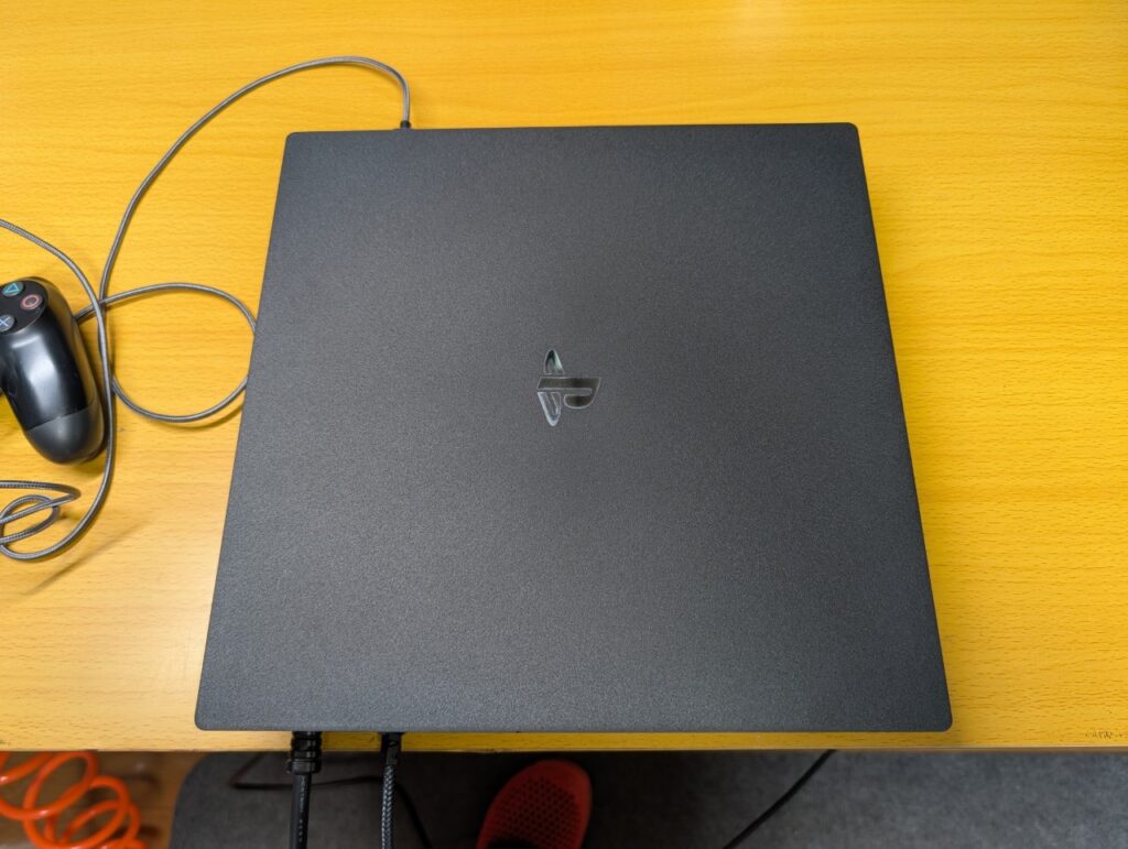 ゲームディスクを読み込めないCUH-7000本体の写真