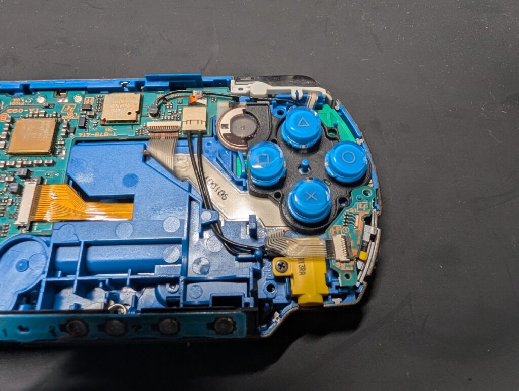 PSP-3000のボタン交換後の写真