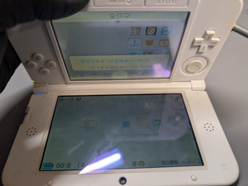 3DSLLのボタン修理後の動作確認時の写真
